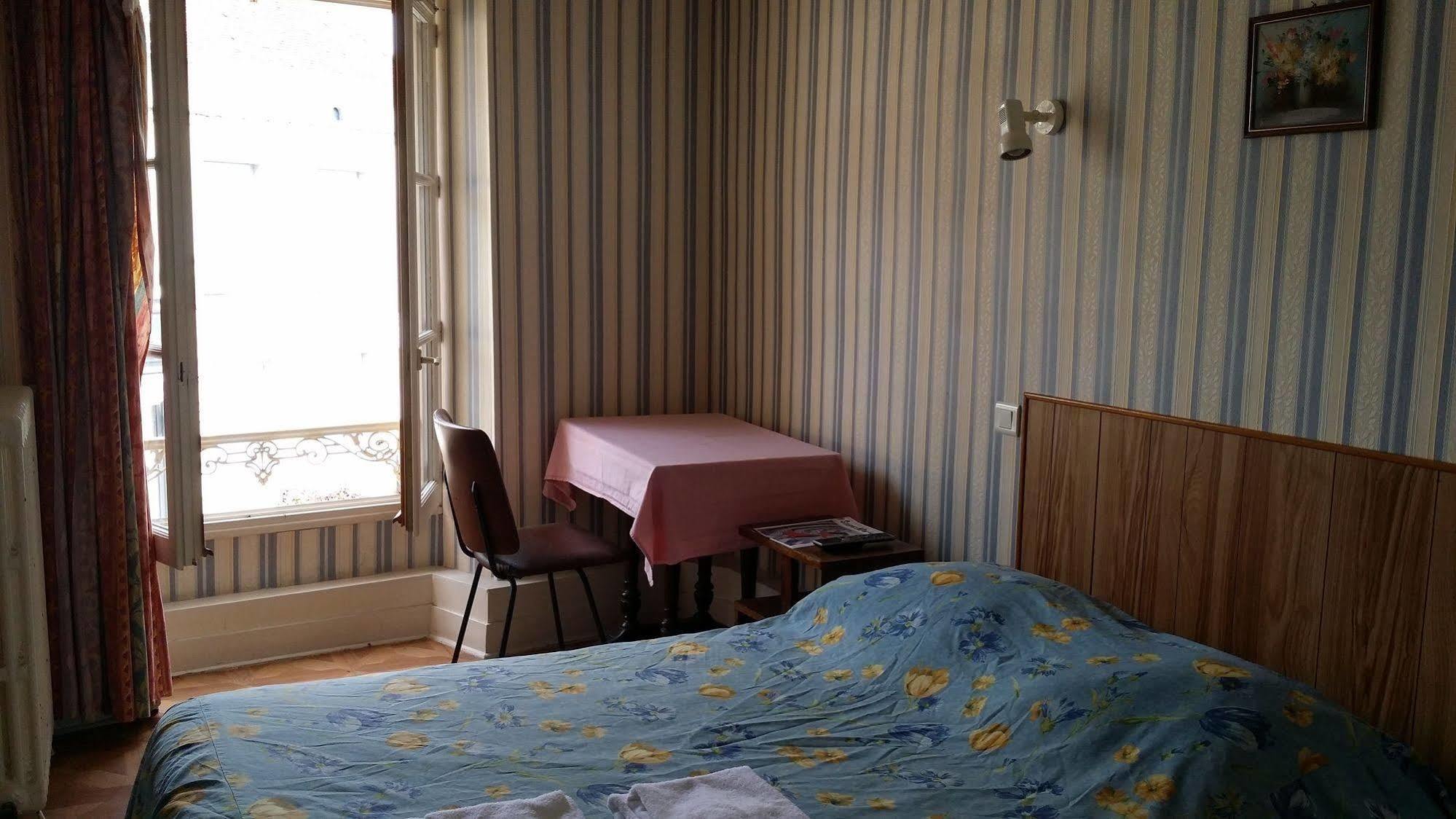 A La Vielle Halle Souppes-sur-Loing Экстерьер фото
